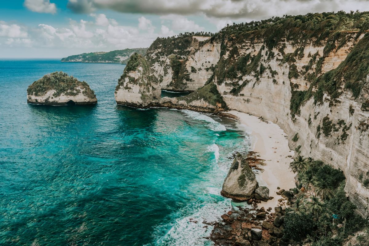 Destinasi Pantai Terindah di Bali yang Wajib Dikunjungi: Menikmati Keindahan Alam, Sunset Romantis, Aktivitas Wisata Air, dan Pesona Budaya di Pulau Dewata yang Mendunia